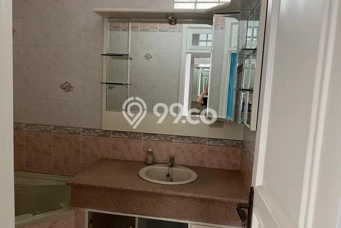 Rumah Luxury Modern Tanpa Renovasi di Setiabudi Bandung Rumah Luxury Modern Tanpa Renovasi di Setiabudi Bandung