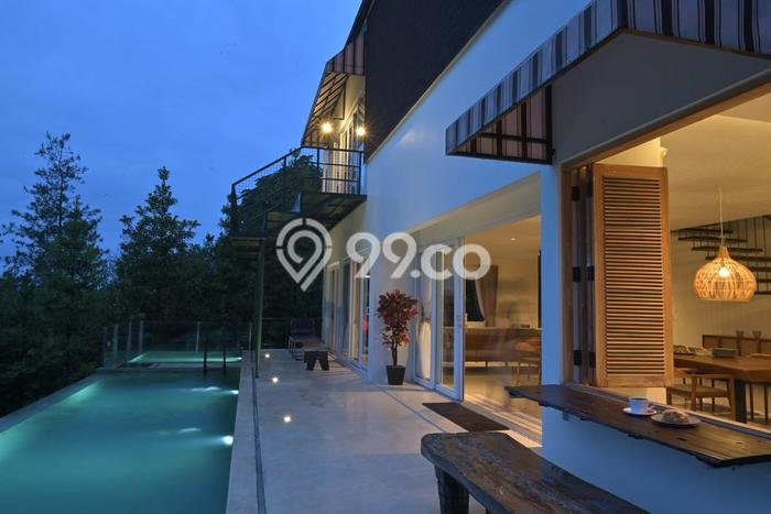 Hunian Mewah LB 320m2 Siap Pakai Desain Elegan di Sayap Dago, Bandung Hunian Mewah LB 320m2 Siap Pakai Desain Elegan di Sayap Dago, Bandung