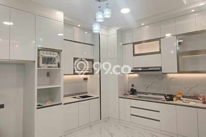 Hunian Mewah LB 400m2 Siap Huni Desain Elegan di Harapan Indah, Bekasi Hunian Mewah LB 400m2 Siap Huni Desain Elegan di Harapan Indah, Bekasi