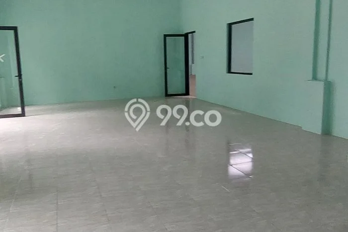 Unit Gudang Disewakan di Cikarang di Area Ramai & Strategis Unit Gudang Disewakan di Cikarang di Area Ramai & Strategis