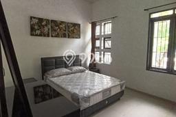 Rumah Strategis Minimalis Lb 100m2 di Batununggal, Bandung Rumah Strategis Minimalis Lb 100m2 di Batununggal, Bandung