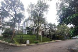Ready to Use! Luxury House LT 214m2 Desain Elegan di Cigadung Ready to Use! Luxury House LT 214m2 Desain Elegan di Cigadung