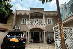 Rumah Minimalis 4 Kamar LT 170m2 di Burangrang Rumah Minimalis 4 Kamar LT 170m2 di Burangrang