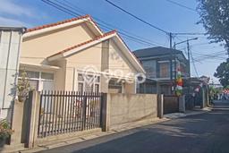 Rumah Modern 3 KT di Burangrang Bandung Semi Furnished Rumah Modern 3 KT di Burangrang Bandung Semi Furnished