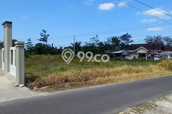 For Sale Rumah 4 Kamar Lokasi Ideal Nyaman dan Strategis di Sleman For Sale Rumah 4 Kamar Lokasi Ideal Nyaman dan Strategis di Sleman