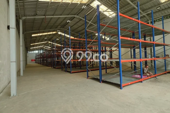 FOR SALE! Gudang di Arjawinangun Cirebon, LT 2391m2, LB 2300m2 FOR SALE! Gudang di Arjawinangun Cirebon, LT 2391m2, LB 2300m2