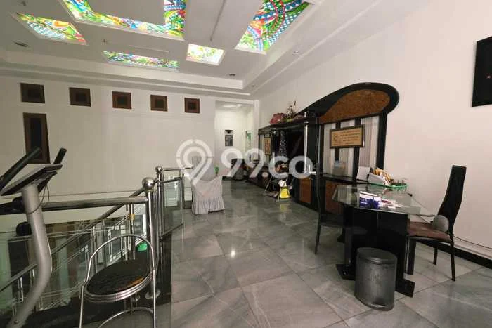 Rumah Mewah Siap Huni LT 582m2 di Kejaksan, Cirebon Rumah Mewah Siap Huni LT 582m2 di Kejaksan, Cirebon
