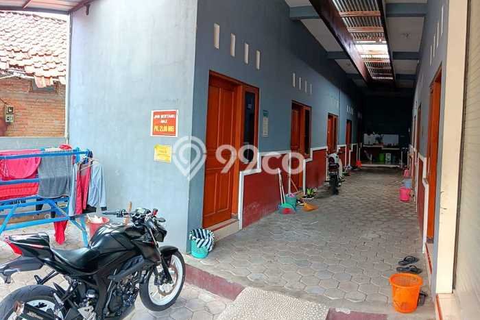 Peluang Investasi! Kost Dijual di Sleman, Sleman, 10 KT, 10 KM, Luas 230m2 Peluang Investasi! Kost Dijual di Sleman, Sleman, 10 KT, 10 KM, Luas 230m2
