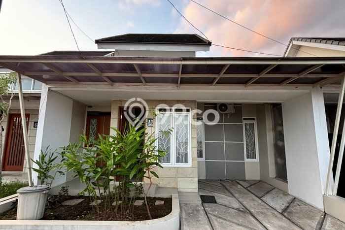 Rumah Premium kawasan Ngaglik, 1 KM, Area Tenang, Luas 119m² Bangunan 80m² Rumah Premium kawasan Ngaglik, 1 KM, Area Tenang, Luas 119m² Bangunan 80m²
