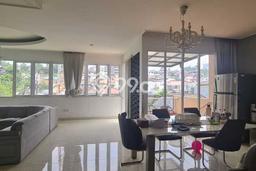 Rumah Elit LB 666m2 Siap Pakai Desain Elegan di Cipaku, Bandung Rumah Elit LB 666m2 Siap Pakai Desain Elegan di Cipaku, Bandung