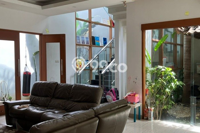 Rumah Elit Modern Tanpa Renovasi di BKR Bandung Rumah Elit Modern Tanpa Renovasi di BKR Bandung