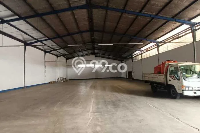 LOKASI PREMIUM! Gudang Kawasan Caringin, Luas 1545m², Area Berkembang LOKASI PREMIUM! Gudang Kawasan Caringin, Luas 1545m², Area Berkembang