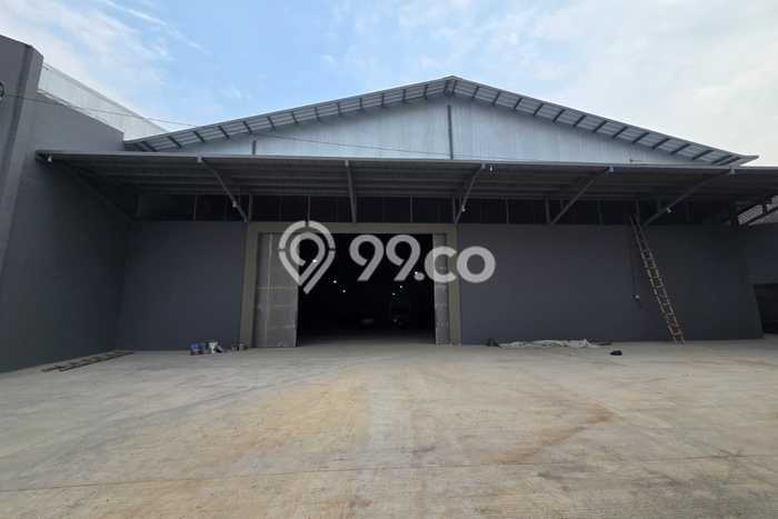 Unit Gudang Paling Strategis di Kutawaringin Bandung dengan LB 1600m2 Unit Gudang Paling Strategis di Kutawaringin Bandung dengan LB 1600m2