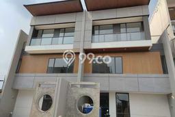 Rumah 4 KT 4 KM Luas Tanah 157m², Luas Bangunan 298m² di Setra Duta, Bandung Rumah 4 KT 4 KM Luas Tanah 157m², Luas Bangunan 298m² di Setra Duta, Bandung