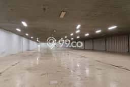 LOKASI BISNIS! Gudang For Rent Kawasan Leuwi Gajah, Luas 1200m², Jalan Utama, Siap Operasional LOKASI BISNIS! Gudang For Rent Kawasan Leuwi Gajah, Luas 1200m², Jalan Utama, Siap Operasional