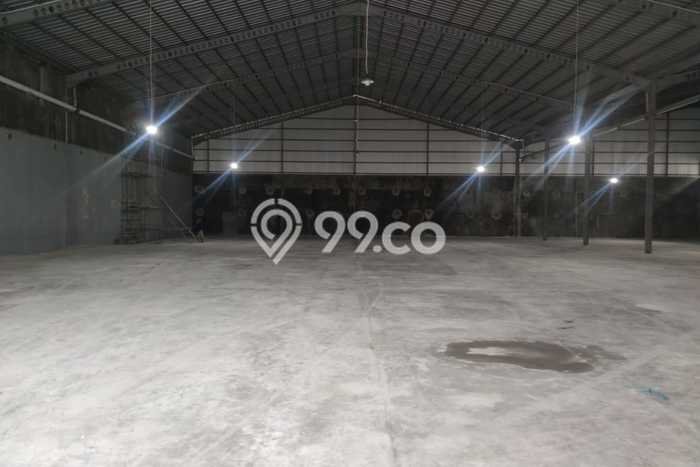 Unit Gudang Paling Strategis di Kutawaringin Bandung dengan LB 1600m2 Unit Gudang Paling Strategis di Kutawaringin Bandung dengan LB 1600m2