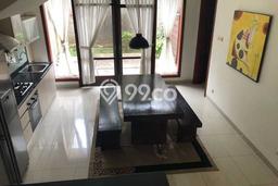 Rumah Kawasan Setra Duta, LT 143m², Bangunan 300m² Rumah Kawasan Setra Duta, LT 143m², Bangunan 300m²