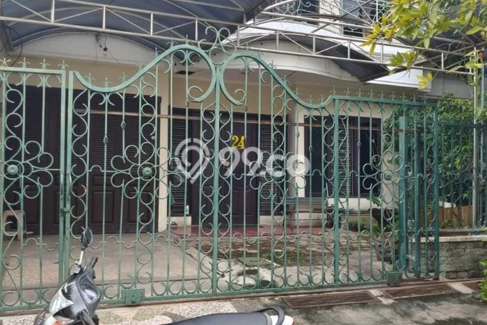 Rumah Luxury Modern Tanpa Renovasi di Kertajaya Surabaya Rumah Luxury Modern Tanpa Renovasi di Kertajaya Surabaya