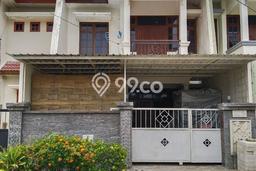 For Sale Rumah 4 Kamar Lokasi Ideal Bagus dan Strategis di Wiyung For Sale Rumah 4 Kamar Lokasi Ideal Bagus dan Strategis di Wiyung