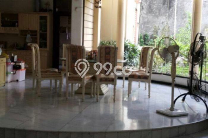 Rumah Luxury Modern Siap Huni di Kertajaya Surabaya Rumah Luxury Modern Siap Huni di Kertajaya Surabaya