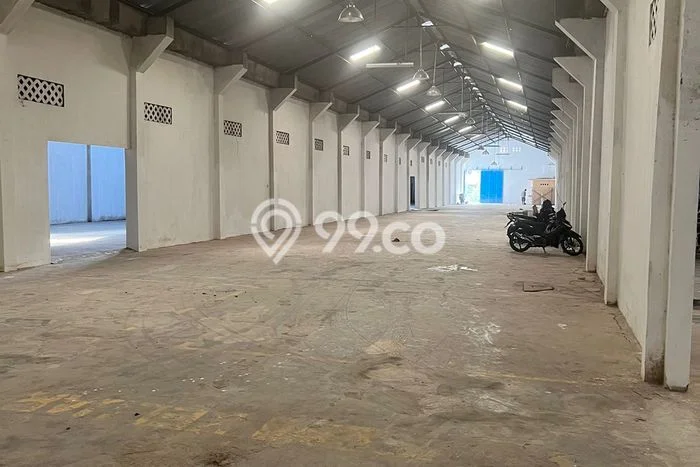 AREA BERKEMBANG! Gudang For Rent Kawasan Bantul, Luas 1800m², Siap Bisnis AREA BERKEMBANG! Gudang For Rent Kawasan Bantul, Luas 1800m², Siap Bisnis