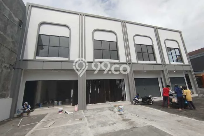 Unit Ruko Disewa Lokasi Mlati, Sleman Spesifikasi Luas Bangunan 150m2 Unit Ruko Disewa Lokasi Mlati, Sleman Spesifikasi Luas Bangunan 150m2