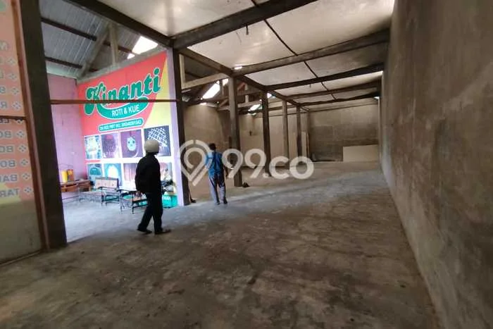 Unit Gudang disewakan di Tempel Sleman dengan LT 743m2 / LB 200m2 Unit Gudang disewakan di Tempel Sleman dengan LT 743m2 / LB 200m2