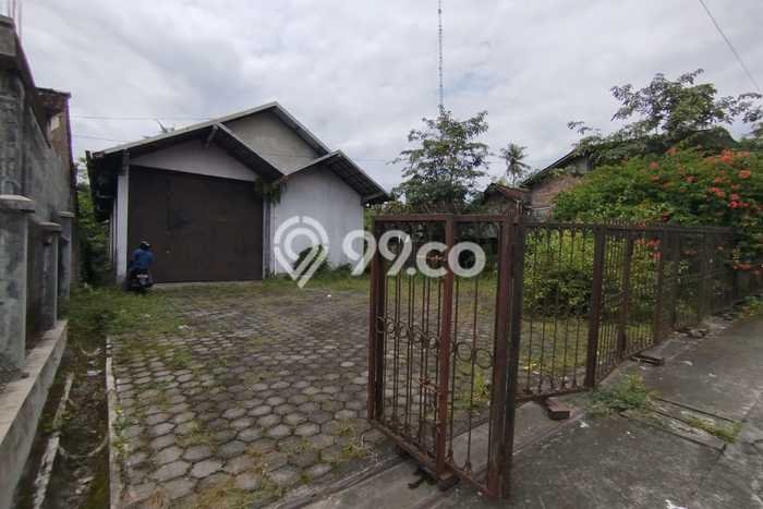 Unit Gudang disewakan di Tempel Sleman dengan LT 743m2 / LB 200m2 Unit Gudang disewakan di Tempel Sleman dengan LT 743m2 / LB 200m2