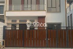 Rumah Mewah LB 288m2 Siap Pakai Desain Elegan di BSD Nusaloka, Tangerang Rumah Mewah LB 288m2 Siap Pakai Desain Elegan di BSD Nusaloka, Tangerang
