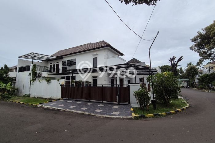 Hot Offer Hunian Mewah Ideal dan Luas di Pamulang, Tangerang Selatan Hot Offer Hunian Mewah Ideal dan Luas di Pamulang, Tangerang Selatan