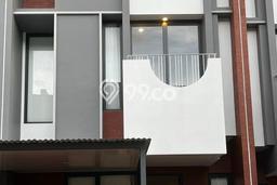 Rumah Modern 3 KT di BSD City Tangerang Full Furnished Rumah Modern 3 KT di BSD City Tangerang Full Furnished