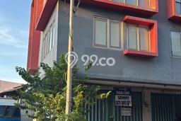 Ruko Bagus Dijual LB 184m2 Lokasi Strategis Jakarta Barat Area Cocok untuk Bisnis Ruko Bagus Dijual LB 184m2 Lokasi Strategis Jakarta Barat Area Cocok untuk Bisnis
