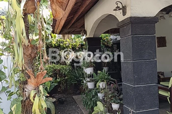 Rumah Strategis Minimalis Lb 200m2 di Kelapa Dua, Tangerang Rumah Strategis Minimalis Lb 200m2 di Kelapa Dua, Tangerang