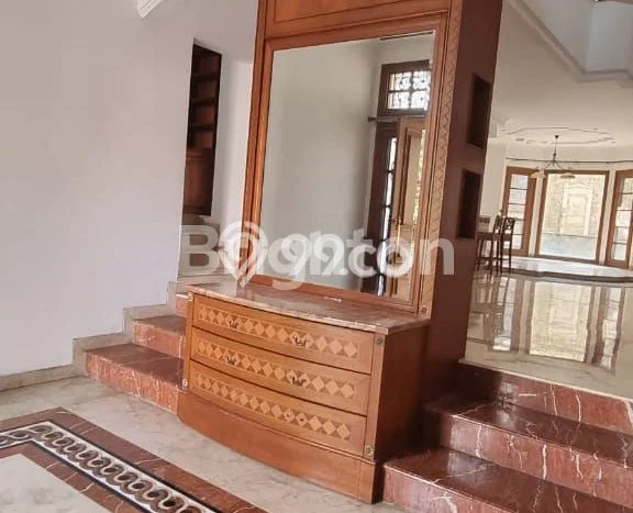 Jarang Ada! Rumah Kontrakan 5 Kamar Bagus Siap Huni Permata Buana Jarang Ada! Rumah Kontrakan 5 Kamar Bagus Siap Huni Permata Buana