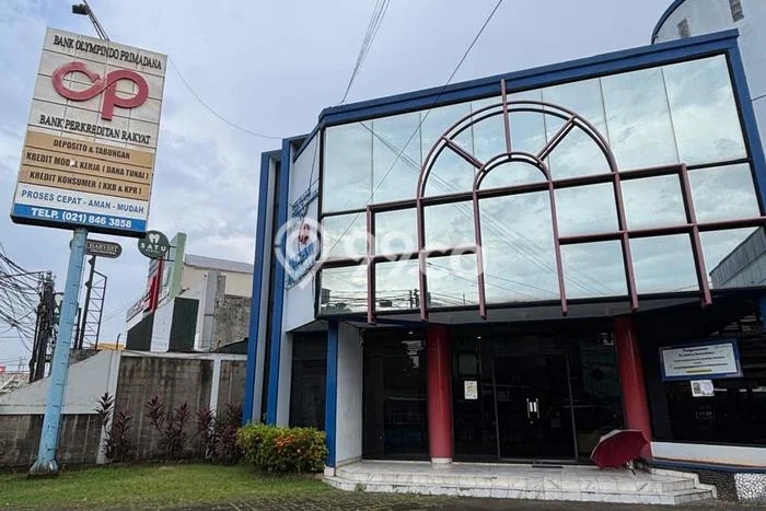 Gudang disewakan lokasi strategis Duren Sawit Jakarta Timur 450m2 Gudang disewakan lokasi strategis Duren Sawit Jakarta Timur 450m2