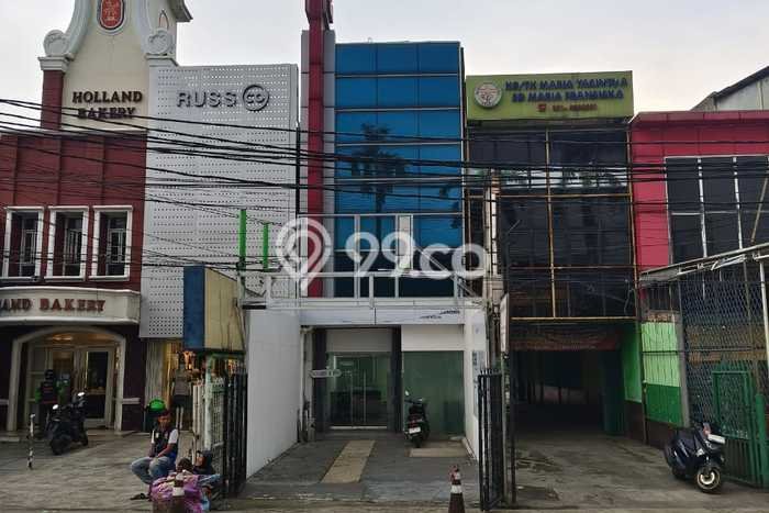 Unit Ruko Dijual di Bekasi LT 100m2 & LB 350m2 Unit Ruko Dijual di Bekasi LT 100m2 & LB 350m2