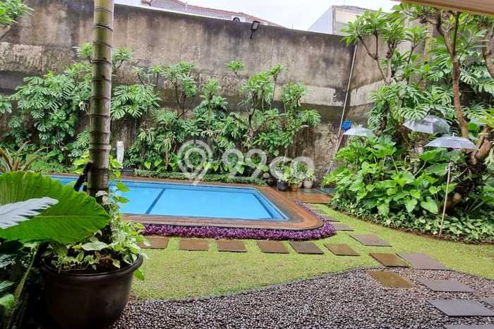 Rumah Luxury Modern Siap Huni di Ragunan Jakarta Selatan Rumah Luxury Modern Siap Huni di Ragunan Jakarta Selatan