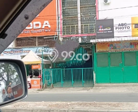 Area Strategis! Disewakan Ruko Lokasi Medan Maimun, Medan Cocok untuk Bisnis Area Strategis! Disewakan Ruko Lokasi Medan Maimun, Medan Cocok untuk Bisnis