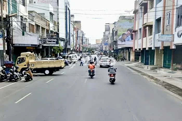 Ruko disewakan di Medan Area Medan dengan luas bangunan 270m2 Ruko disewakan di Medan Area Medan dengan luas bangunan 270m2