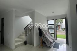 Rumah Elit Modern Siap Huni di BSD Tangerang Rumah Elit Modern Siap Huni di BSD Tangerang
