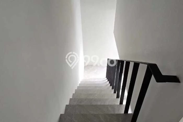 Ready to Use! Premium House LT 112m2 Desain Elegan di BSD City Ready to Use! Premium House LT 112m2 Desain Elegan di BSD City