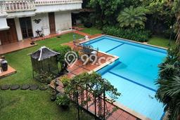 Rumah Elit Modern Tanpa Renovasi di Pondok Indah Jakarta Selatan Rumah Elit Modern Tanpa Renovasi di Pondok Indah Jakarta Selatan