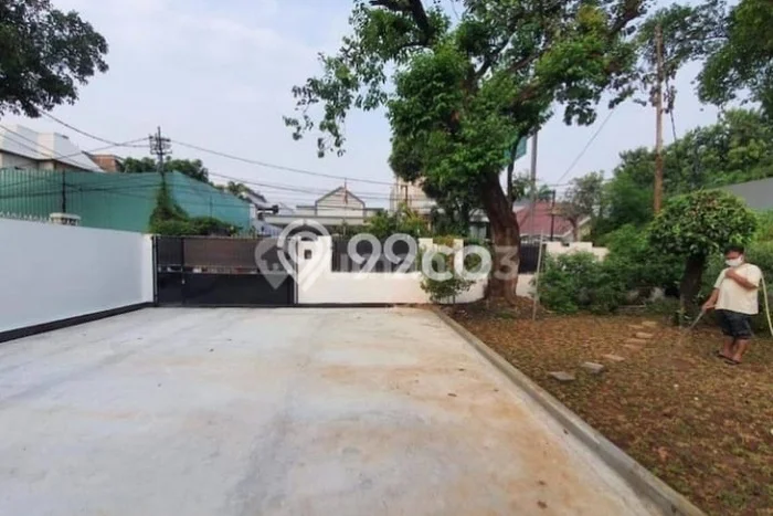 Rumah 5 Kamar Siap Huni Disewakan di Menteng Harga Kompetitif Rumah 5 Kamar Siap Huni Disewakan di Menteng Harga Kompetitif