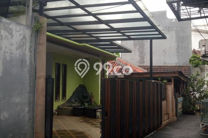 Hunian Cantik Modern Lb 250m2 di Kembangan, Jakarta Barat Hunian Cantik Modern Lb 250m2 di Kembangan, Jakarta Barat
