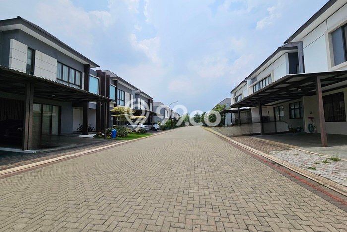 Rumah Luxury Modern Tanpa Renovasi di BSD City Tangerang Rumah Luxury Modern Tanpa Renovasi di BSD City Tangerang