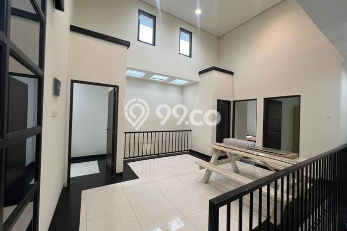 Siap Huni Rumah Mewah 4 Kamar di Karawaci Dekat ke Mana Pun Siap Huni Rumah Mewah 4 Kamar di Karawaci Dekat ke Mana Pun