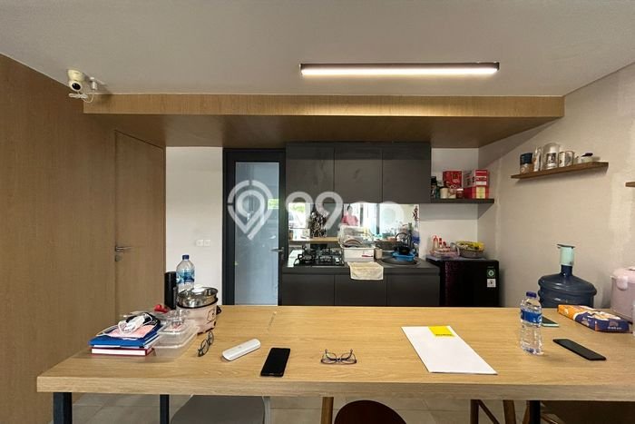 Rumah Luas Asri 3 KT Siap Pakai di BSD City Tangerang Rumah Luas Asri 3 KT Siap Pakai di BSD City Tangerang