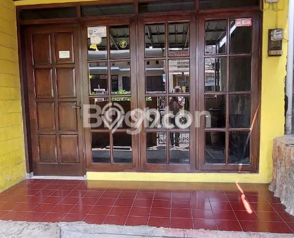 Rumah sewa siap huni 4 Kamar Tidur di Bulustalan, Semarang Rumah sewa siap huni 4 Kamar Tidur di Bulustalan, Semarang