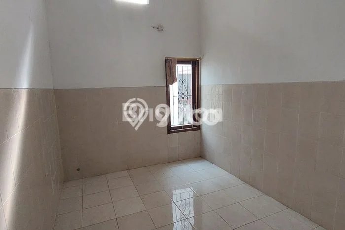 BEST LOCATION! Rumah kawasan Puri Anjasmoro, Dekat Tol, 3 KT, Luas 160m² LB 140m² BEST LOCATION! Rumah kawasan Puri Anjasmoro, Dekat Tol, 3 KT, Luas 160m² LB 140m²
