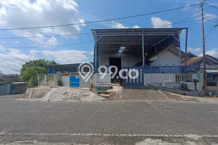 Gudang untuk Disewa di Pusat Semarang Luas Bangunan 200m2 Gudang untuk Disewa di Pusat Semarang Luas Bangunan 200m2